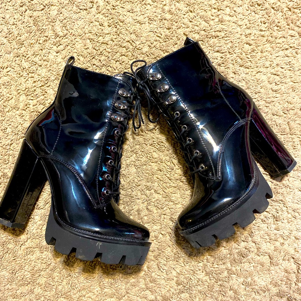 Black Boots